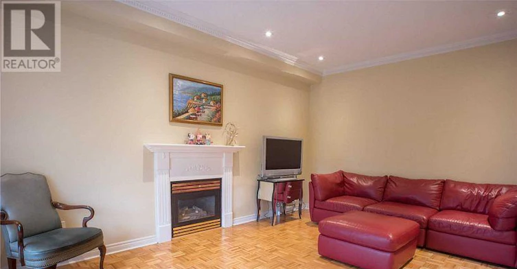 14 Montesano Crescent, Richmond Hill, ON, L4B 4M9 - 4