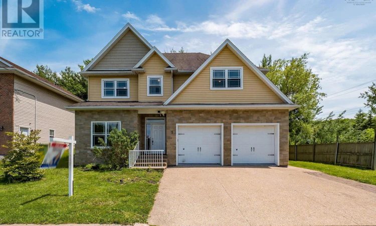 5 Brentwood Drive