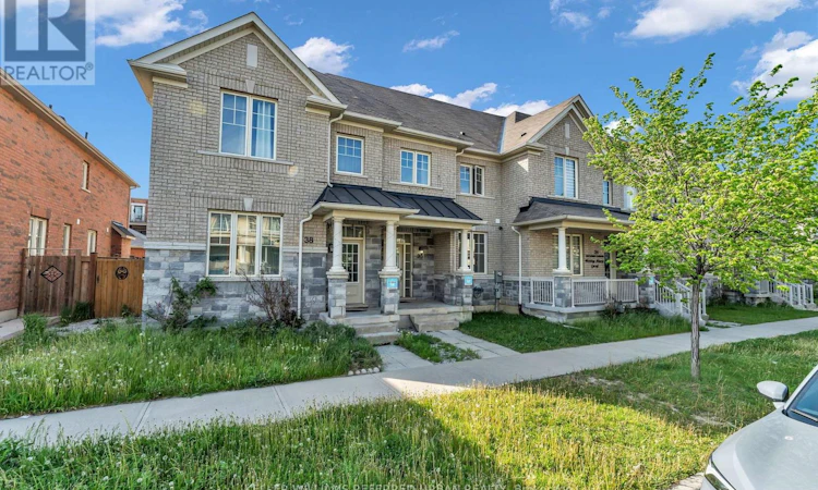 36 Ledger Point Crescent