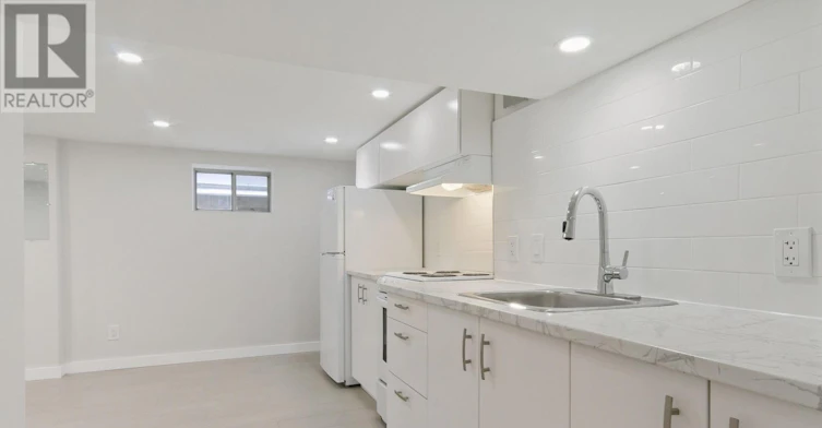 LOWER-486 Delaware Avenue, Toronto, ON, M6H 2T9