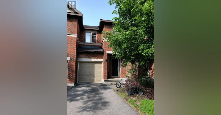 202 Badgeley Avenue, Ottawa, ON, K2T 0A4