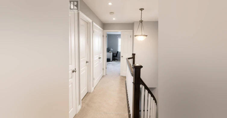 202 Badgeley Avenue, Ottawa, ON, K2T 0A4 - 7