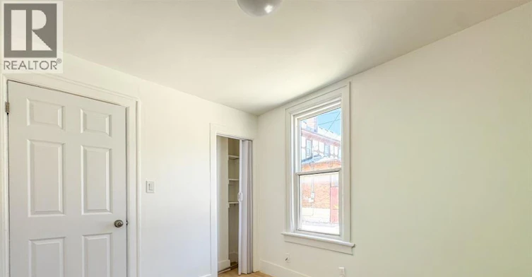 126 UPPER-130 Elm Avenue, Windsor, ON, N9A 5G8 - 12