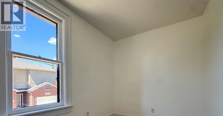 124 UPPER-130 Elm Avenue, Windsor, ON, N9A 5G8 - 11