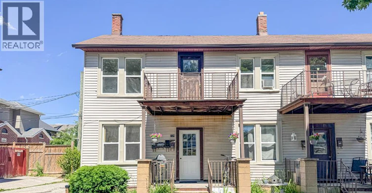 126 LOWER-130 Elm Avenue, Windsor, ON, N9A 5G8