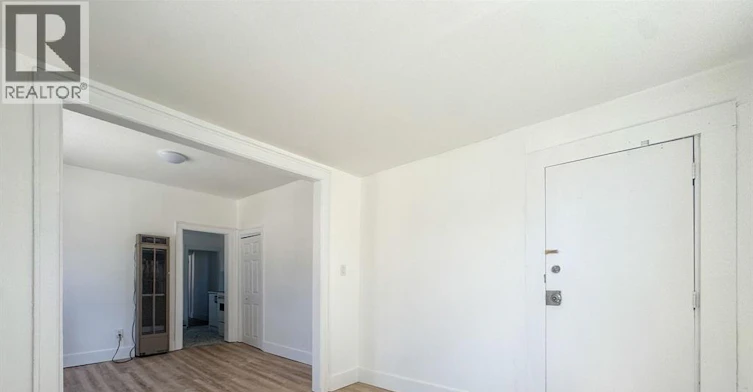 126 LOWER-130 Elm Avenue, Windsor, ON, N9A 5G8 - 3