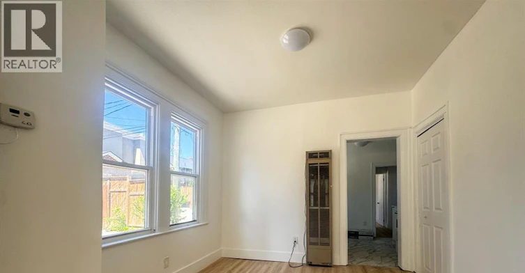 124 LOWER-130 Elm Avenue, Windsor, ON, N9A 5G8 - 4