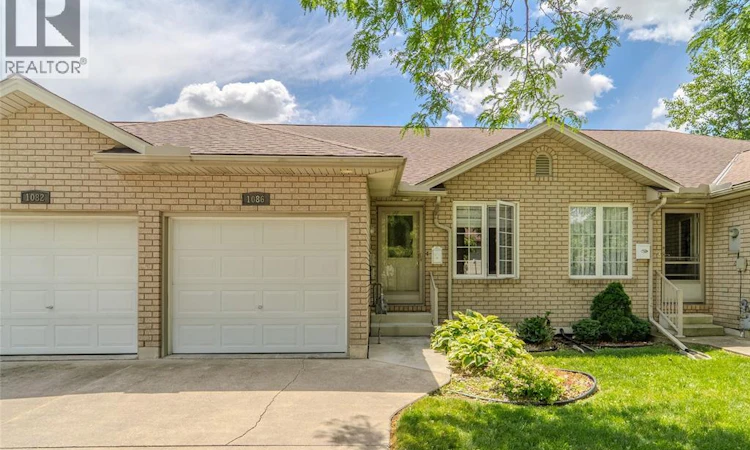 1086 Lexington Circle