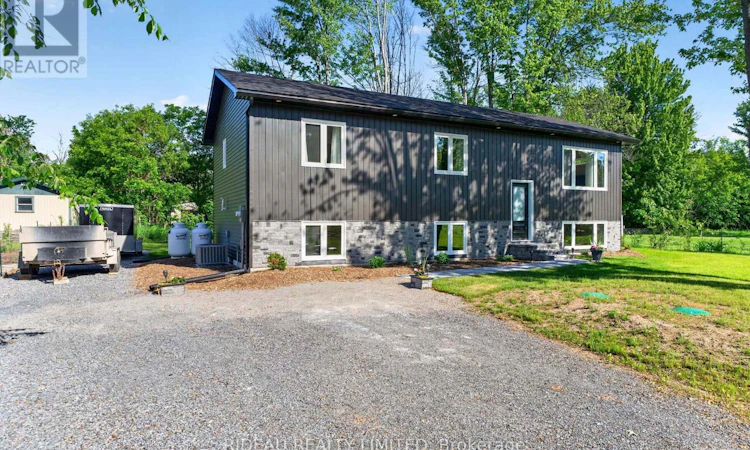 7 Brock Street