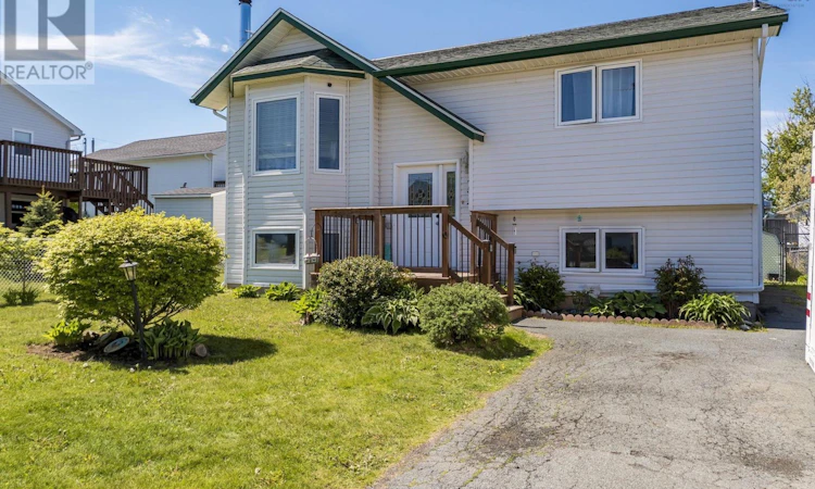 252 Melrose Crescent