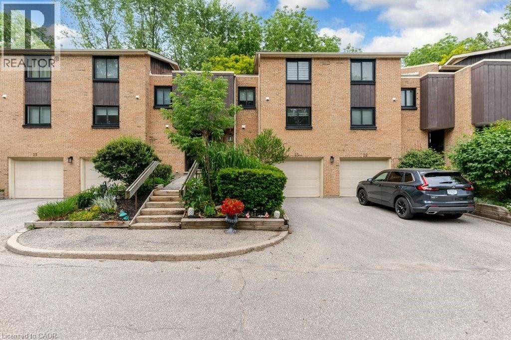 23-220 Salisbury Avenue, Cambridge, ON, N1S 1K5