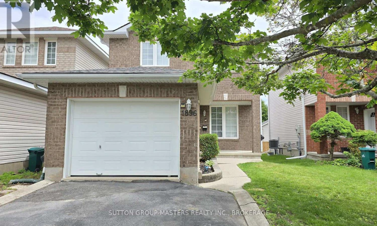 1896 Berrywood Crescent