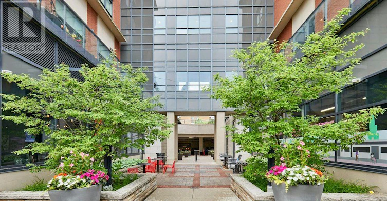 601-35 Fontenay Court, Toronto, ON, M9A 0E2