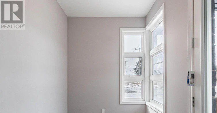 215 Southworth Street N, Welland, ON, L3B 1Z4 - 5