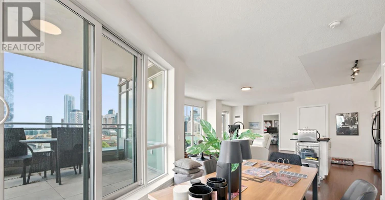 S1006-112 George Street, Toronto, ON, M5A 4P8 - 13