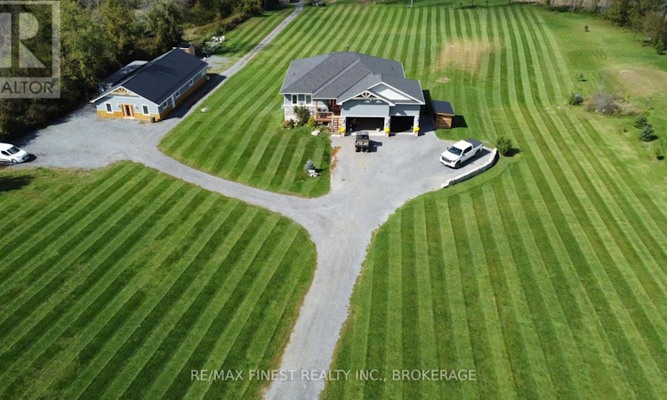 923 Maple Road