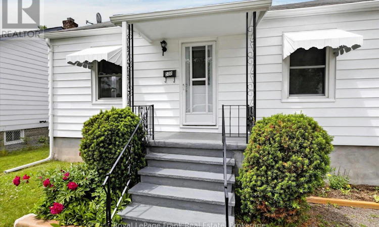 500 Glengarry Avenue
