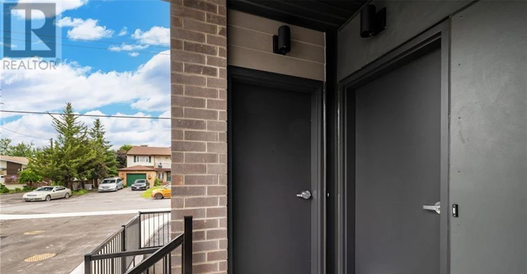 H-1260 Marenger Street, Ottawa, ON, K1C 1S2 - 2