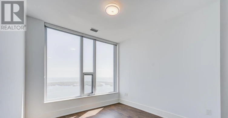 5608-10 York Street, Toronto, ON, M5J 0E1 - 27