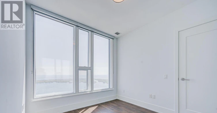 5608-10 York Street, Toronto, ON, M5J 0E1 - 31