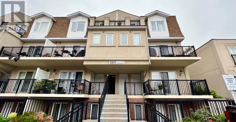 2069-3041 Finch Avenue, Toronto, ON, M9M 0A4