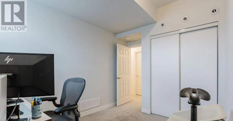 836 Mikinak Road, Ottawa, ON, K1K 5A5 - 16