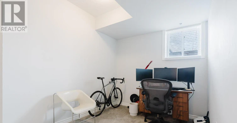 836 Mikinak Road, Ottawa, ON, K1K 5A5 - 14