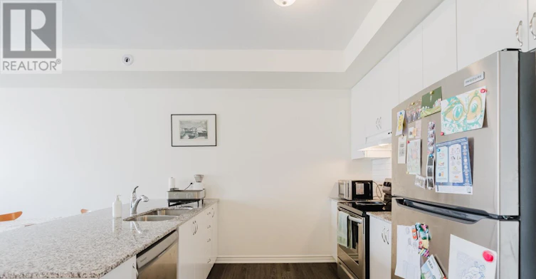836 Mikinak Road, Ottawa, ON, K1K 5A5 - 12