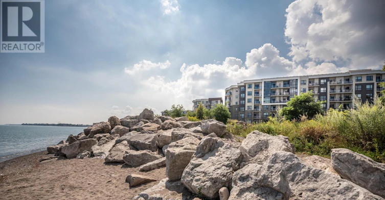 214-125 Shoreview Place, Hamilton, ON, L8E 0K3