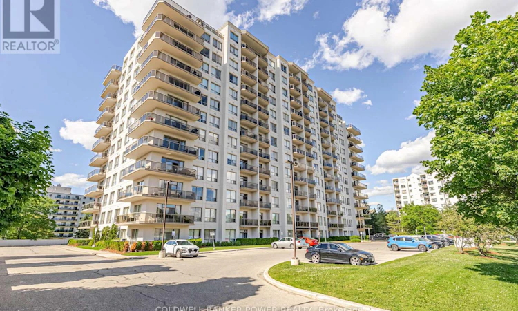 902-353 Commissioners Road W