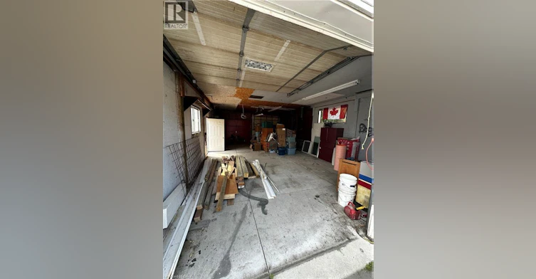 Garage-601 Lancaster Street W, Kitchener, ON, N2K 1M5 - 4