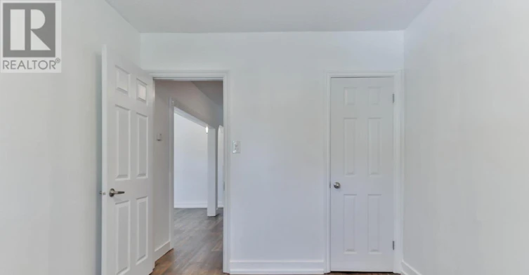 2-170 Holborne Avenue, Toronto, ON, M4C 2R6 - 9