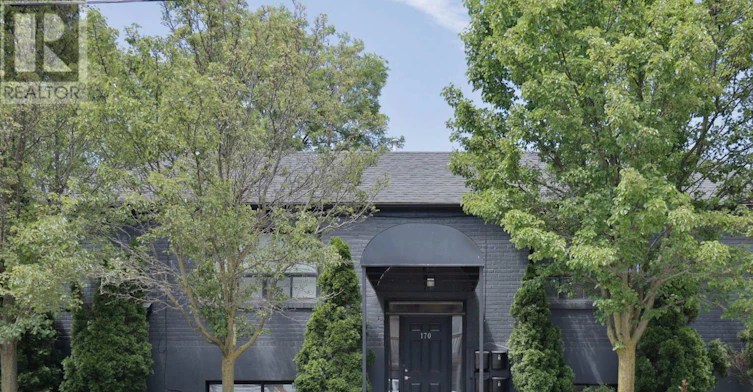 2-170 Holborne Avenue, Toronto, ON, M4C 2R6 - 13