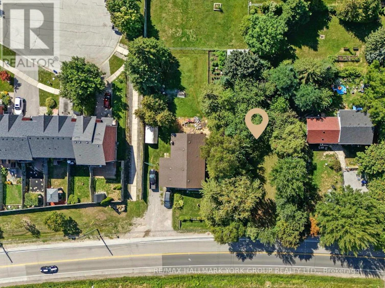 136 Metro Road N, Georgina, ON, L4P 3C8 - 6