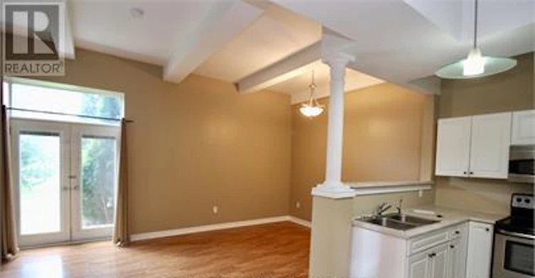 104-6365 Drummond Road, Niagara Falls, ON, L2G 4N1 - 2