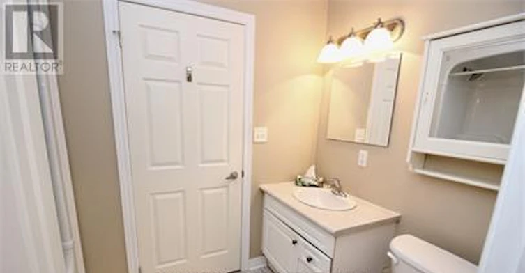 104-6365 Drummond Road, Niagara Falls, ON, L2G 4N1 - 8
