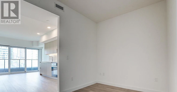 332-3 Concord Cityplace Way, Toronto, ON, M5V 0X3 - 46