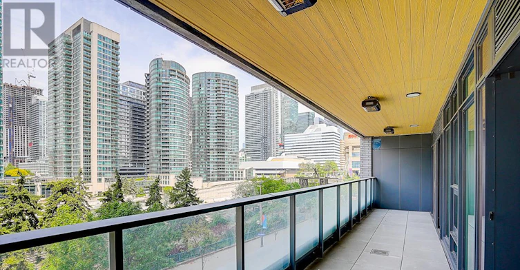332-3 Concord Cityplace Way, Toronto, ON, M5V 0X3 - 47