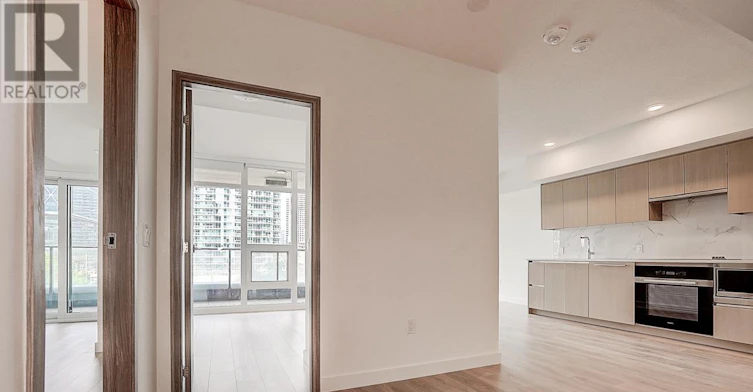 332-3 Concord Cityplace Way, Toronto, ON, M5V 0X3 - 13