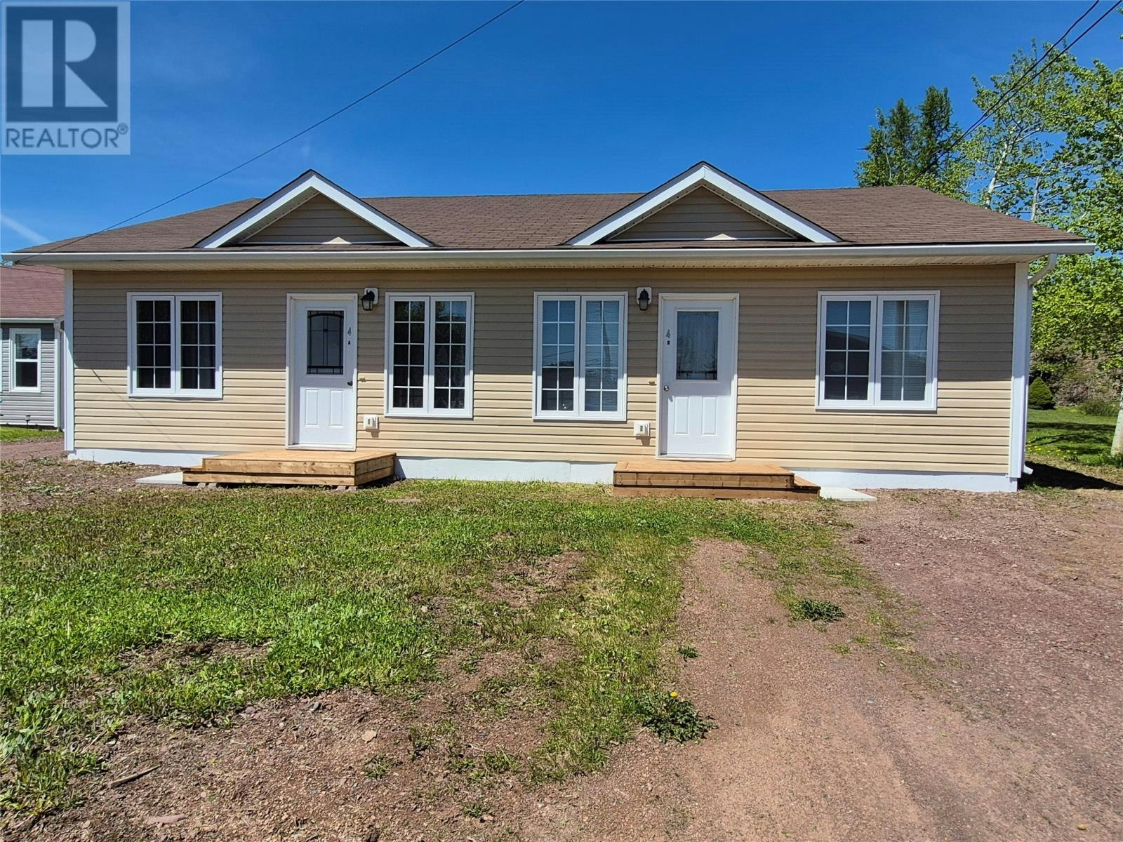 4 A/B Budgells Road, Botwood, NL, A0H 1E0