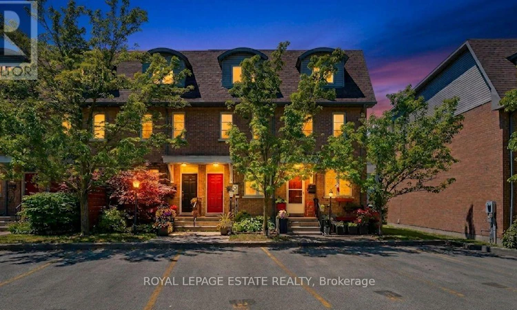4-99 Goodwood Park Court