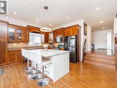 24382 104 Avenue - 5