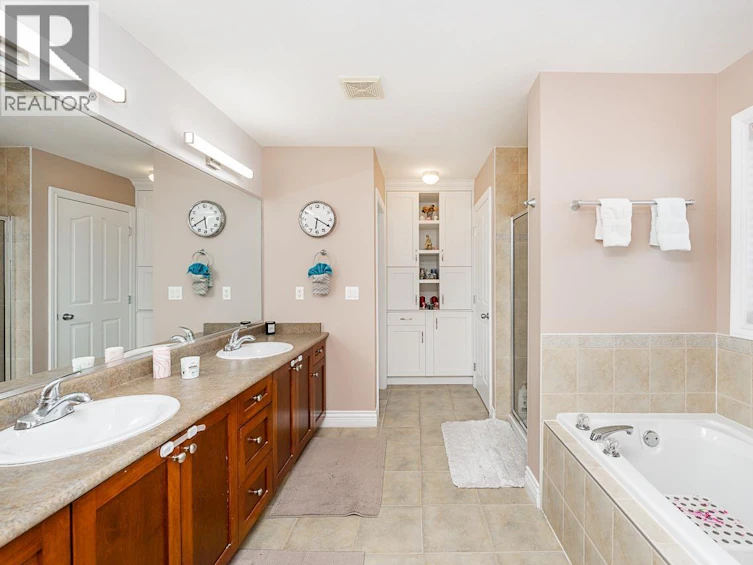 24382 104 Avenue, Maple Ridge, BC, V2W 2C4 - 18