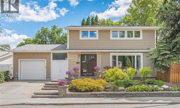 77 Potter Crescent