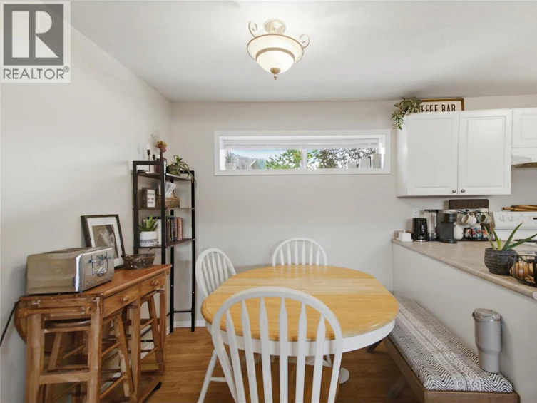 872 Puhallo Drive, Kamloops, BC, V2B 6P7 - 12