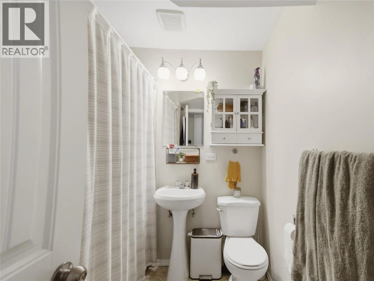 872 Puhallo Drive, Kamloops, BC, V2B 6P7 - 14