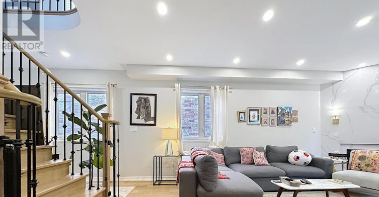 31 Ida Jane Grove, Whitchurch-Stouffville, ON, L4A 0S3 - 9