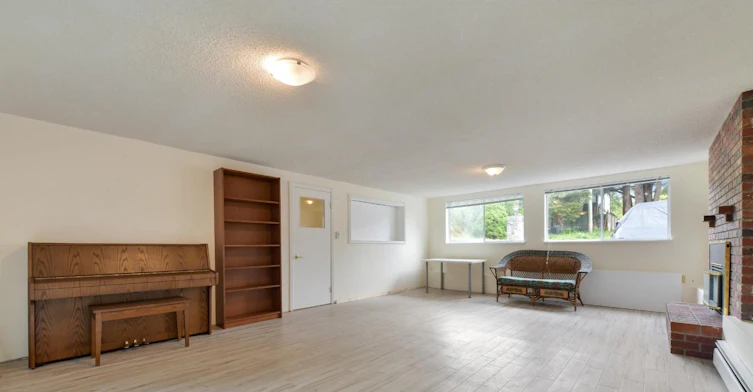 13900 Blackburn Avenue, Surrey, BC, V4B 2Z2 - 17