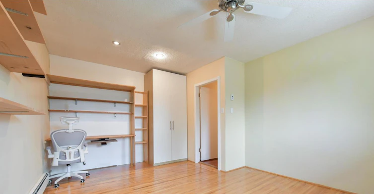 13900 Blackburn Avenue, Surrey, BC, V4B 2Z2 - 16