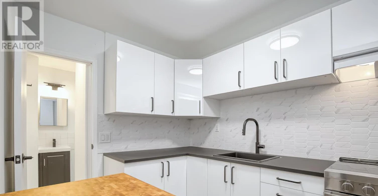 254A Carlton Street, Toronto, ON, M5A 2L4 - 12